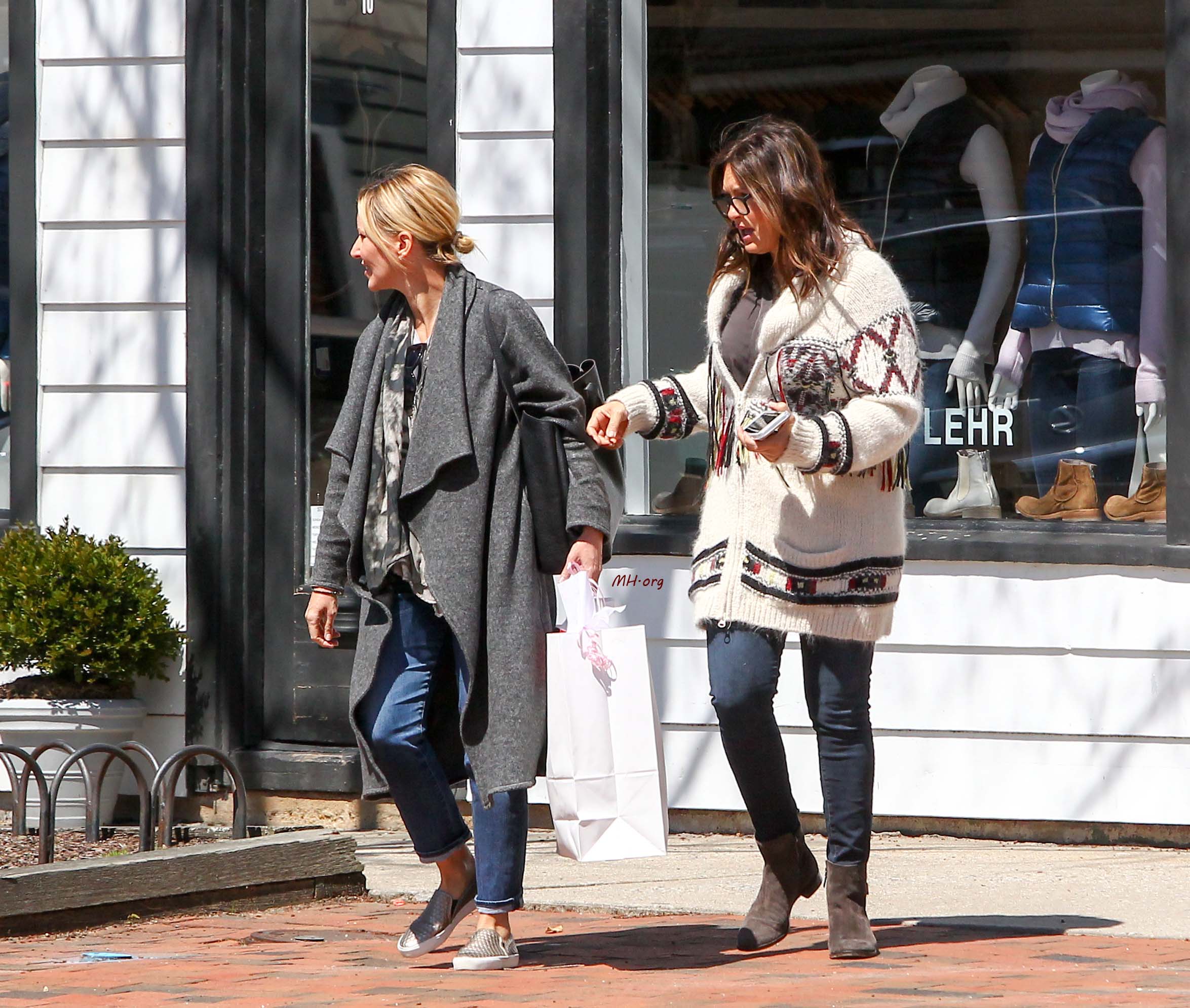 2016 Mariska & Maile Out & About